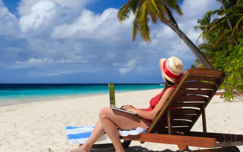 How To Enjoy A Vacation Without Stopping Work